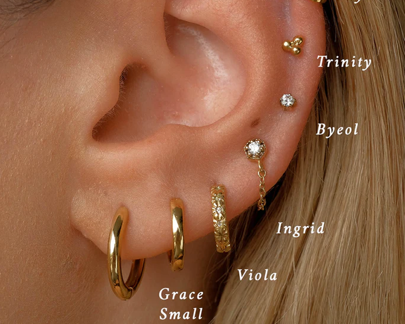 Grace Medium Solid Gold Hoops | 9K Solid Gold Earrings | S-kin Studio Jewelry | Ethical Jewelry That Lasts