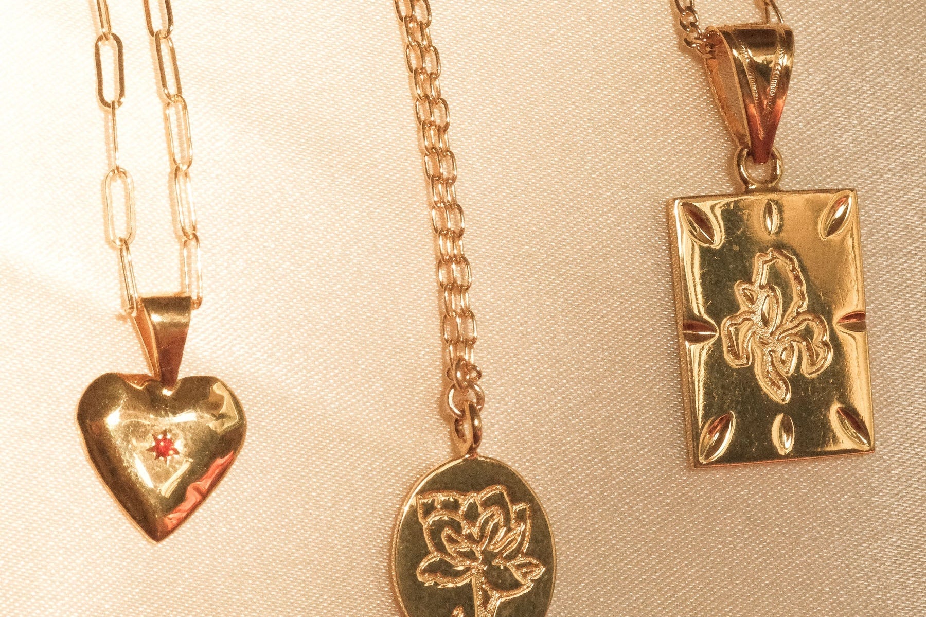 Gilded Heart Pendant Necklace - S-kin Studio Jewelry | Minimal Jewellery That Lasts.