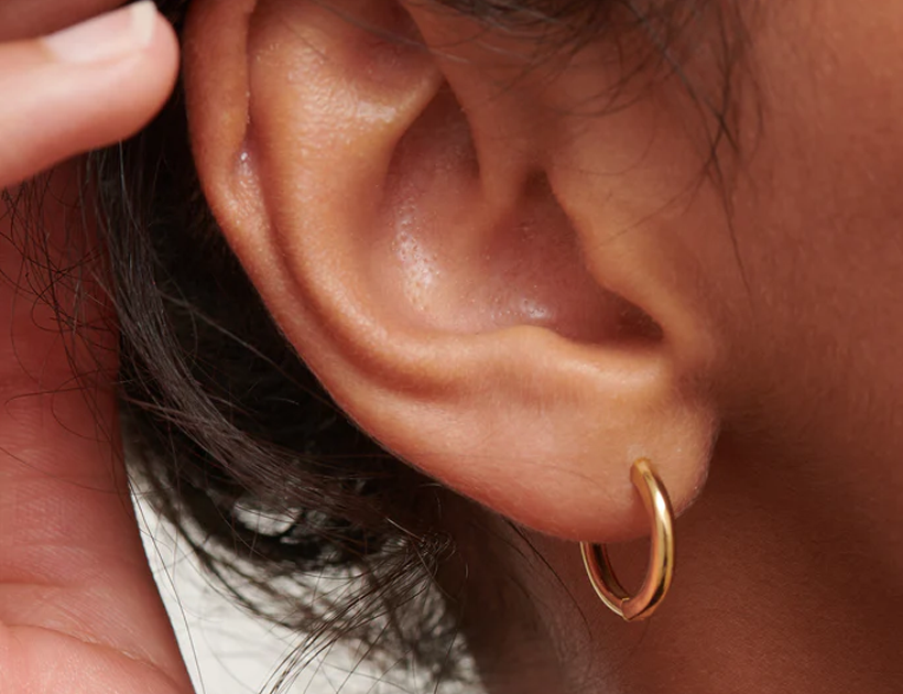 Grace Medium Solid Gold Hoops | 9K Solid Gold Earrings | S-kin Studio Jewelry | Ethical Jewelry That Lasts