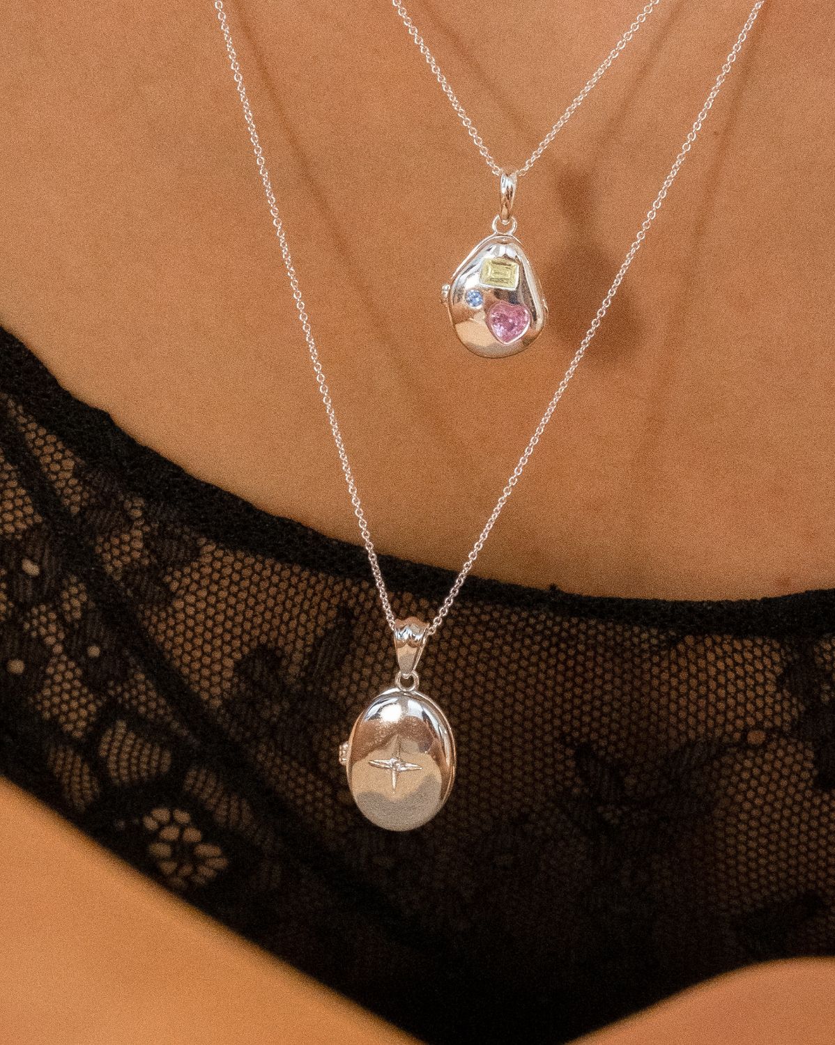 Maeve Oval Engravable Locket Necklace - Sterling Silver