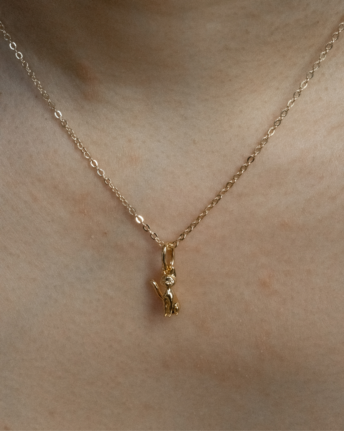 Solid Gold Sitting Jiji Cat Charm