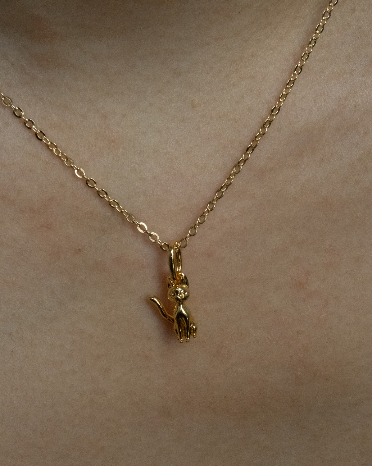 Solid Gold Sitting Jiji Cat Charm