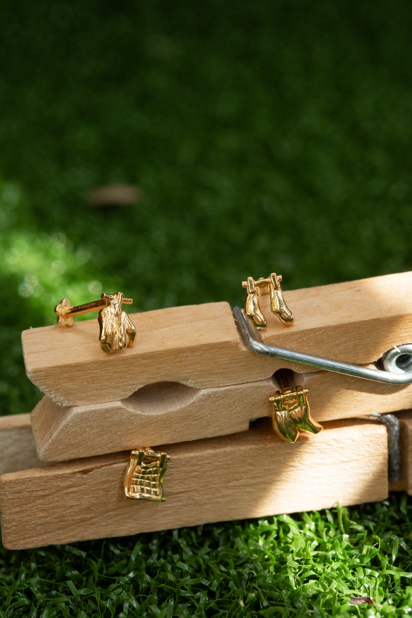 Solid Gold Washing Line Earring Set (Ready to ship)