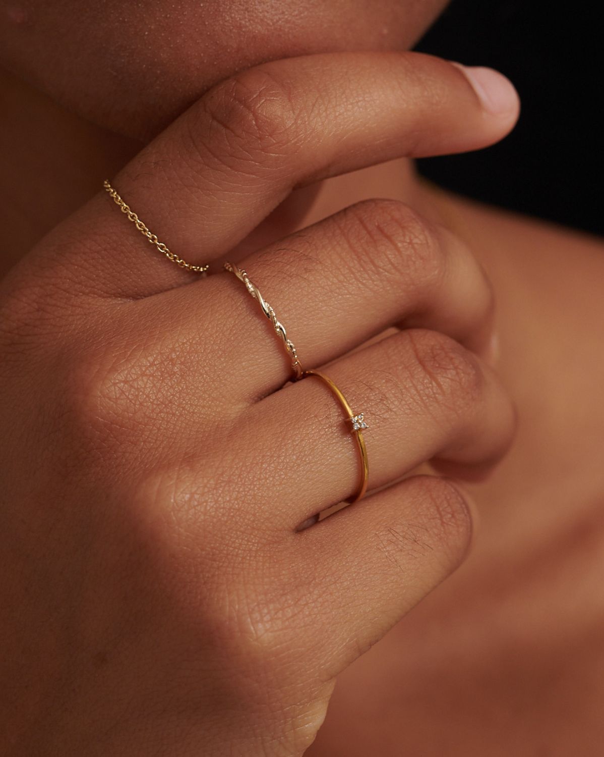 Solid Gold Minimal Chain Ring