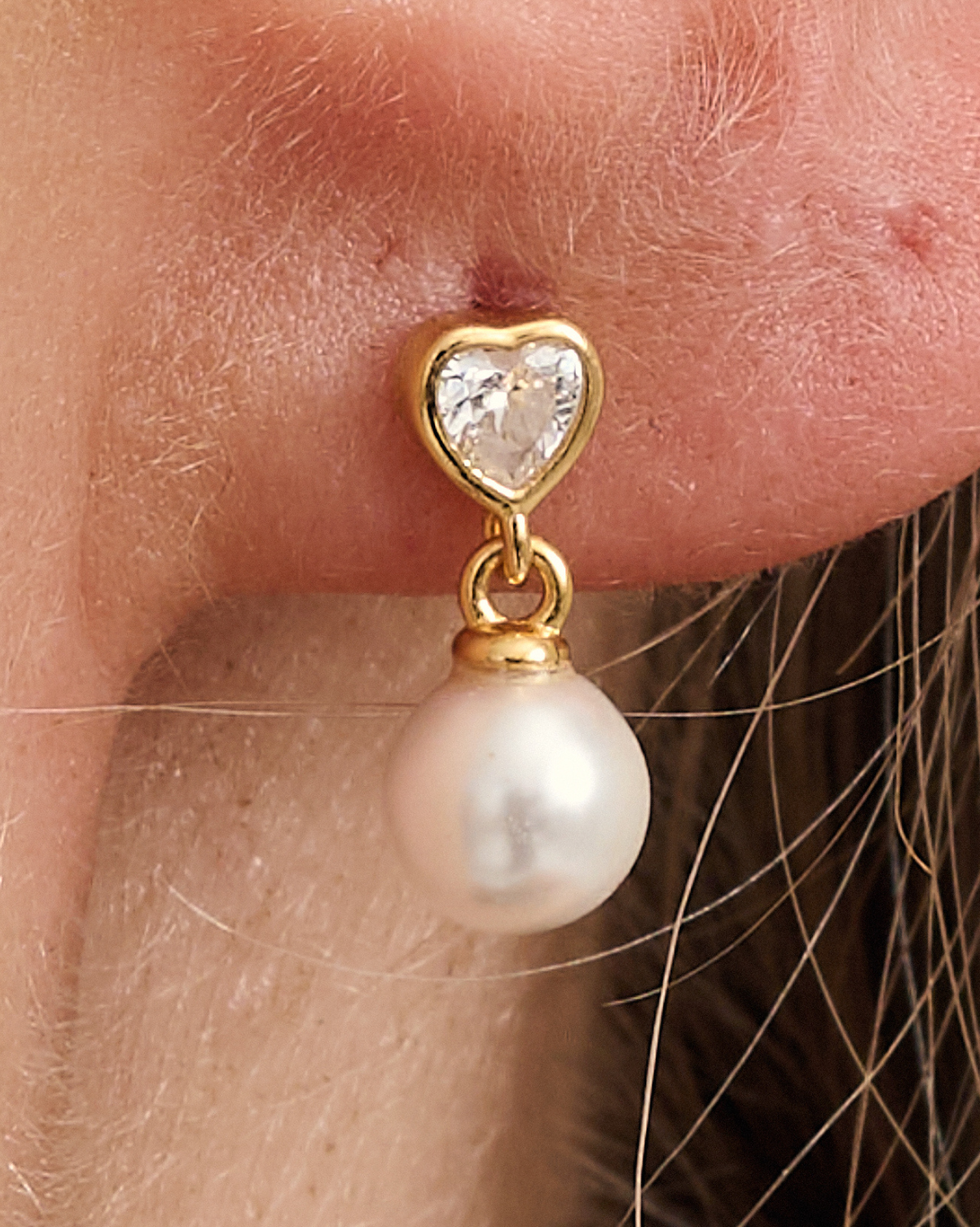 Motunui Heart Pearl Drop Studs - 9K Solid Gold