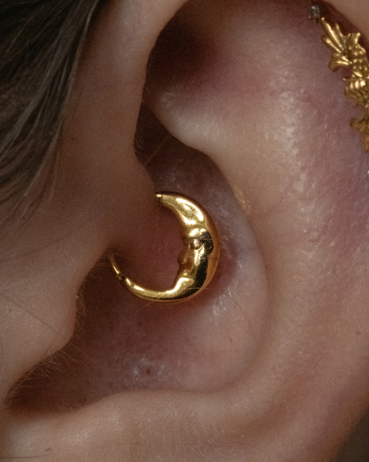 14K Solid Gold La Luna Clicker Hoop