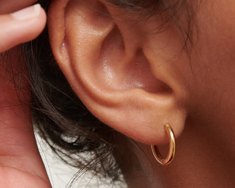Grace Medium Solid Gold Hoops | 9K Solid Gold Earrings | S-kin Studio Jewelry | Ethical Jewelry That Lasts
