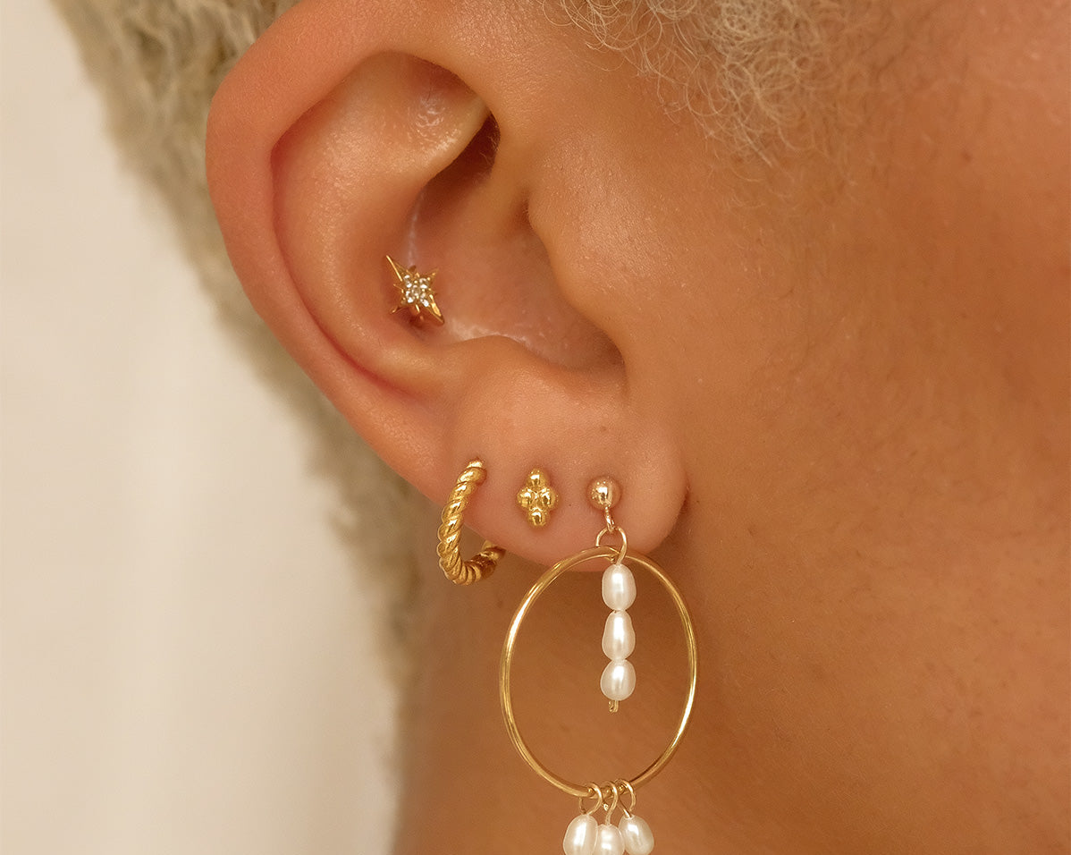 18K Gold Fill Bella Twist Huggie Hoops | S-kin Studio Jewelry | Ethical Piercing Earrings