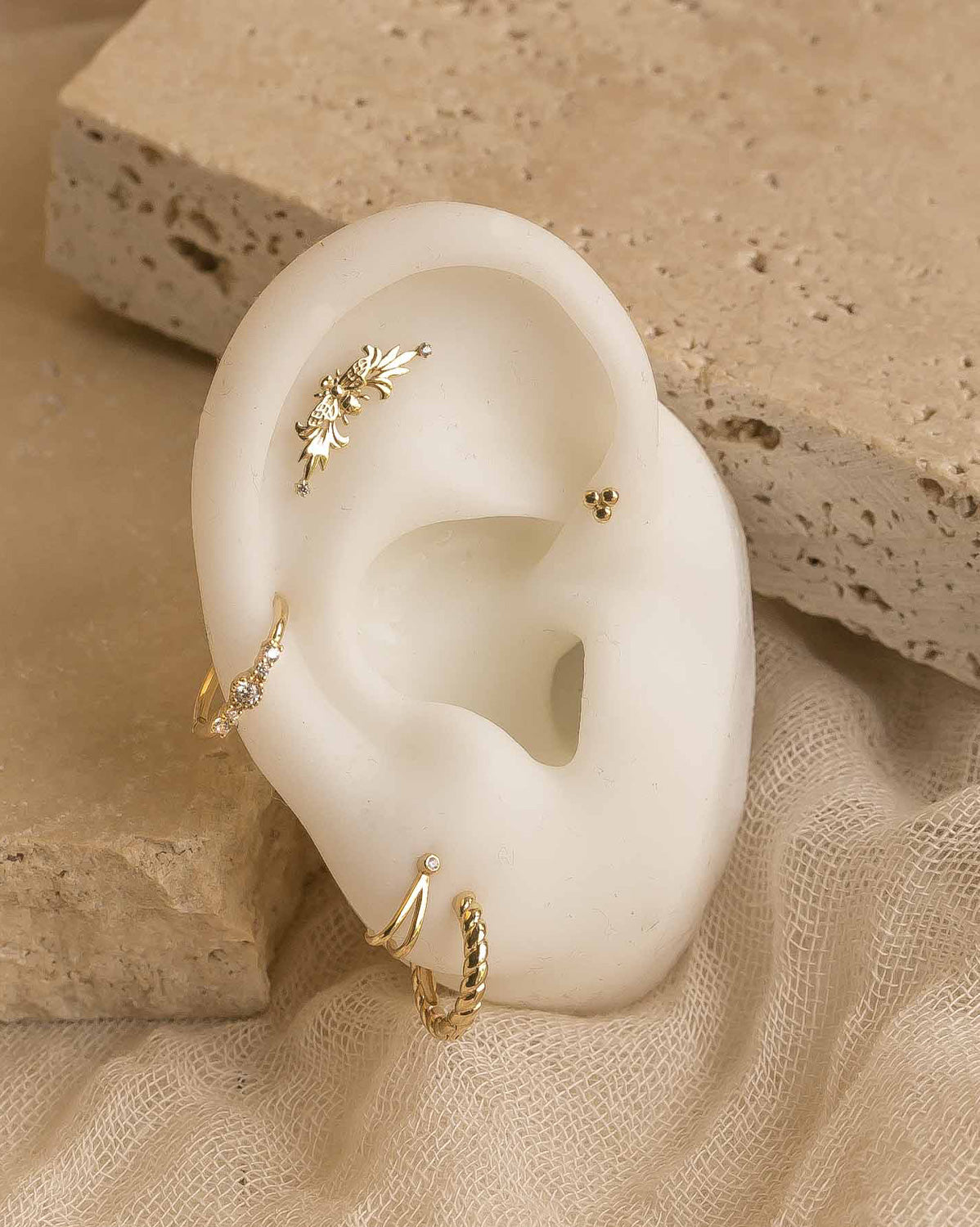 14K Solid Gold Bella Twist Huggie Hoops | S-kin Studio Jewelry | Ethical Piercing Earrings