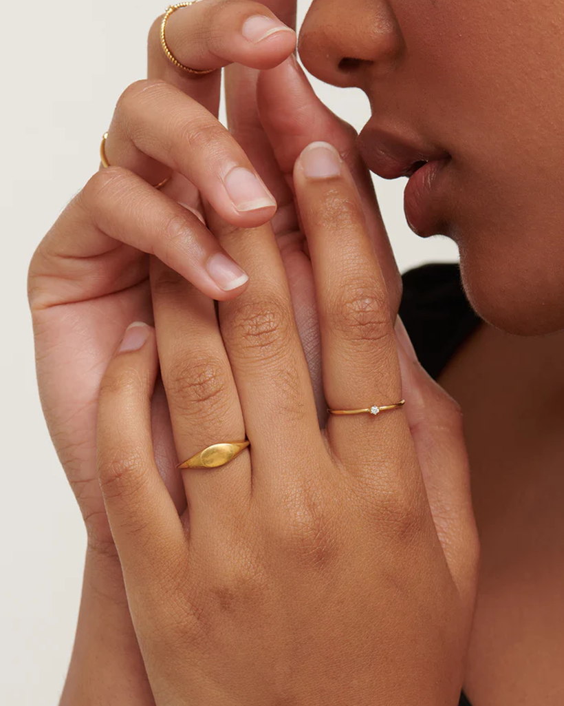 Sora Solid Gold Signet Ring | 9K Solid Gold Rings | S-kin Studio Jewelry | Ethical Jewelry That Lasts